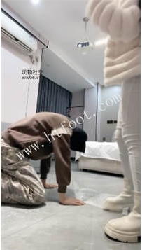 ZB1484 陈甜女帝】调教提档30分钟