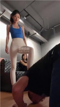 【调教视频】【思慕字母酒馆】双S-陪酒小妹做S调 bf57437