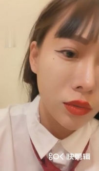 15341【女暴君】调教狗奴舔鞋底喝圣水