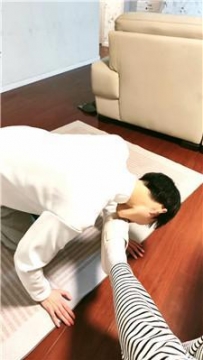 【调教视频】【魔仙集中地】白棉袜小姐姐羞辱奴隶 JS250124-14
