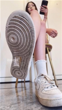 【第一视角】【画画】盯炸    250821-8