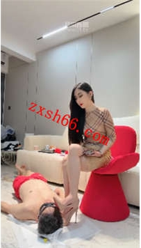 TLZB25888风吟殿下-高跟踩踏舔鞋清理原味脚32分