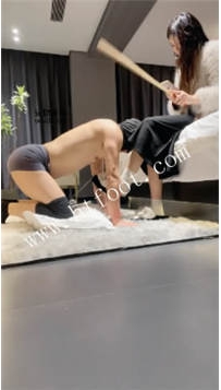 ZB3148 沐沐】调教狗萝32分钟