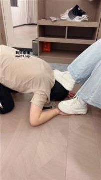 【调教视频】【琼菲】双S-素人入圈白袜脚踩虐 JS250429-9