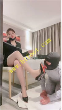TL36097 甜心教主】调教脚下玩具44分钟