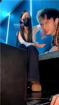 【调教视频】【双子】开发陪酒小妹做S bf61026