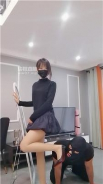 【调教视频】【lailai】舔高跟肉丝jio/骑马胯下辱 JS250630-38