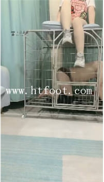 TL16922 苏曼S双女王调教旺财28分钟