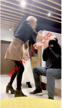 TL18565  日本主播宇佐木S双女王暴力踩踏踢打14分钟