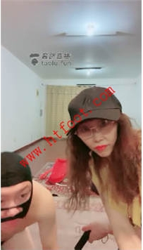 TL18807 Lisa女主骑马舔靴调教20分钟