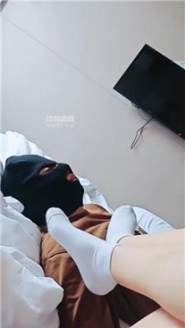 【调教视频】【钱酱】白袜脚物化脚垫奴 JS250625-3
