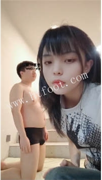 ZB4433 芸芸】狠狠踹打60分钟