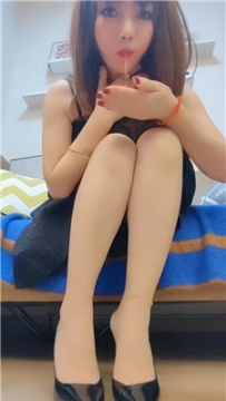 【第一视角】【魔鬼天使】给高贵妈妈脚后跟磕头    250625-17