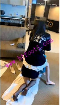 TL19175 阿月S首次调女奴19分钟