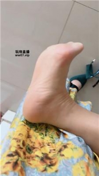 【调教视频】【滇后】楼道玩虐废物奴 JS250509-9