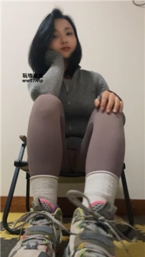 【第一视角】【手机用户2277】运动汗脚的白棉袜    250314-22