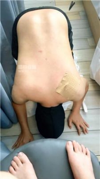 【调教视频】【小凤梨】纹身小妹的脚下奴 JS250702-14