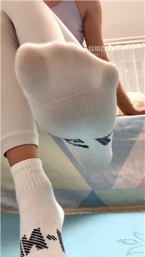 【第一视角】【苒溪】白袜除臭臀足诱惑    260209-17