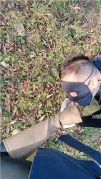 【调教视频】【波波女神】户外脏长靴训犬奴 JS251015-16