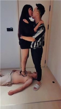 【调教视频】【可心】情侣主超强羞辱秃头绿帽 JS250625-40