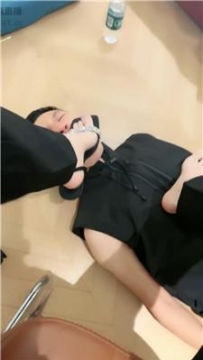 【调教视频】【西彤】女职员下班玩员工狗 bf57467