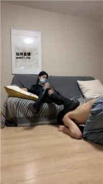 【调教视频】【煎饼狗子】酸臭黑丝羞辱纹身大哥 JS250426-12