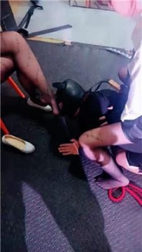 【调教视频】【鸿运双女团】双S-骑狗背重度暴揍虐打 bf51527