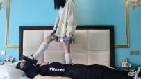 【00后小彤】jk制服让毯子窒息