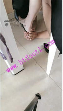 TL20575 心甜夫妻S吃饭苟舔脚25分钟