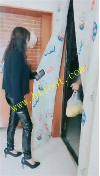 TL38130 苏蔓德拉】冷艳三女王狂虐外卖员17分钟