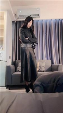 【调教视频】【奥特之母】酸臭黑丝辱-高跟短信踩 JS251115-8