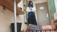 c17771【00后女主】长裙裸足践踏贱狗全身！