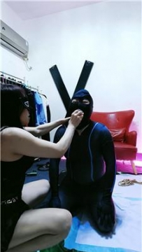 【调教视频】【冰炫女主】捆绑封嘴鞭打-囚禁狗笼 JS250514-17