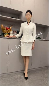 ZB1483 白鹭】高跟连环踢裆鞭打腿绞坐脸窒息43分钟