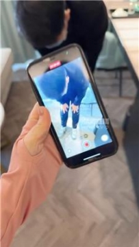 【调教视频】【维妮】双S胁迫酒店服务员【双视角】 bf57388