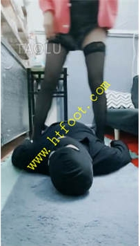 TL26613 灵竹】调教外卖小哥20分钟