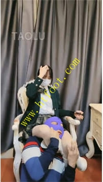 TL26737 暴力美学】JK白靴腿绞做脸深喉71分钟