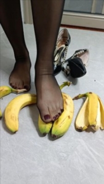 黑丝高跟踩香蕉  JS251208~5