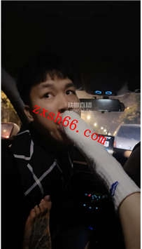 TLZB26312不知名-车内户外调教开发滴滴司机除臭舔脚39分