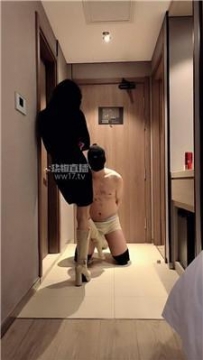 【调教视频】【简梨】双S-长靴踢裆抽耳光-闻舔白袜 JS260110-13