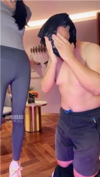 【调教视频】【狸狸】瑜伽女神-暴力虐打-高帮鞋踩 bf56945