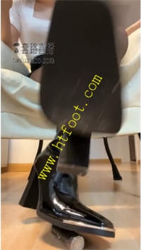 TL25118 绘子】皮靴呼吸羞辱67分钟