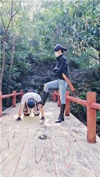 【调教视频】【暴力美学】户外暴力调 bf59128