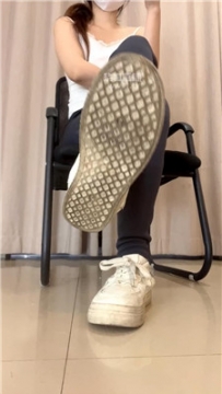 【第一视角】【兔牙】鞋底踩S    251216-25