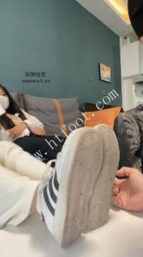 TL49247 精神小妹】恋足40分钟