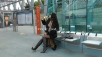 28895  剧情-蕾拉女神醉酒后火车站外野地里毒打流浪汉！让流浪汉舔皮靴喝洗皮靴的酒