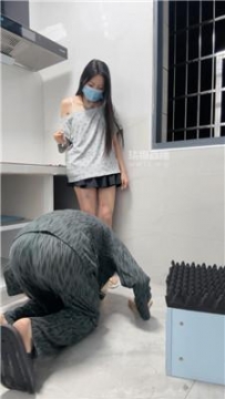 【调教视频】【绘子】脏拖鞋玩虐纹身哥 bf56687