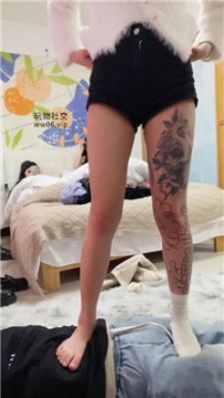 【调教视频】【小凤梨】双S-纹身小主-白袜虐/滴蜡/藤条抽【双视角版】 JS250221-36