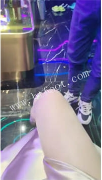 TL48114 魔鬼天使】和闺蜜惩罚服务生33分钟