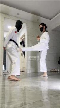 【调教视频】【绵绵】跆拳道女神暴力虐打 JS251018-28
